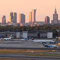 Lotnisko, Warszawa, zachód słońca. I to wszystko na jednym ujęciu :)