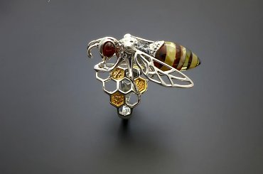 pierścionek pszczoła na plastrach miodu - #sklep #online #producent - www.silverum.com.pl #biżuteria #bursztyn #Gdańsk #biżuteria #wyroby #jubilerskie #bransoletka #kolczyki #pierscionek #wisiorek #artystyczna