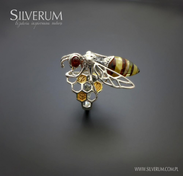 pierścionek pszczoła na plastrach miodu - #sklep #online #producent - www.silverum.com.pl #biżuteria #bursztyn #Gdańsk #biżuteria #wyroby #jubilerskie #bransoletka #kolczyki #pierscionek #wisiorek #artystyczna