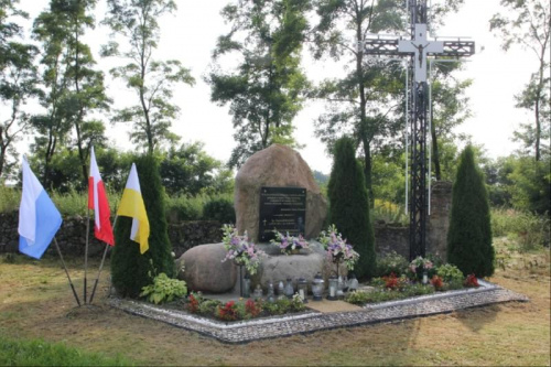Cmentarz Wojenny w Próchenkach pow. Łosice