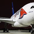 Airbus A330 Travel Service - czarter do ciepłych krajów oczekuje na swój poranny lot pod palmy