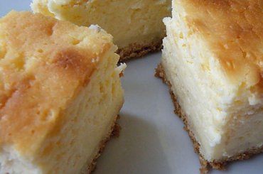 Sernik na kruchym spodzie 60zl #ciasto #wypieki #wypiekimielec #mielec #ciastonazamówienie #deser #święta #ciasta #CiastaNaZamówienie #WypiekiMielec #Mielec
